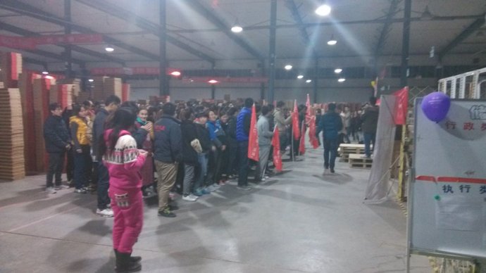 韓都衣舍隊伍集結(jié)中